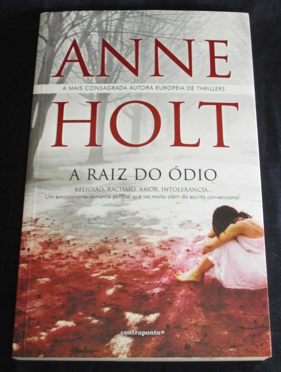 Livro A Raiz do Ódio Anne Holt