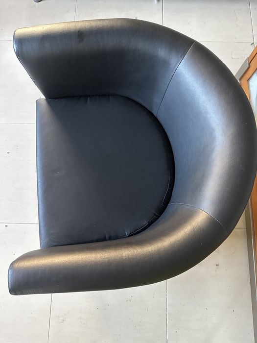 Sofa poltrona pele sintetica preta