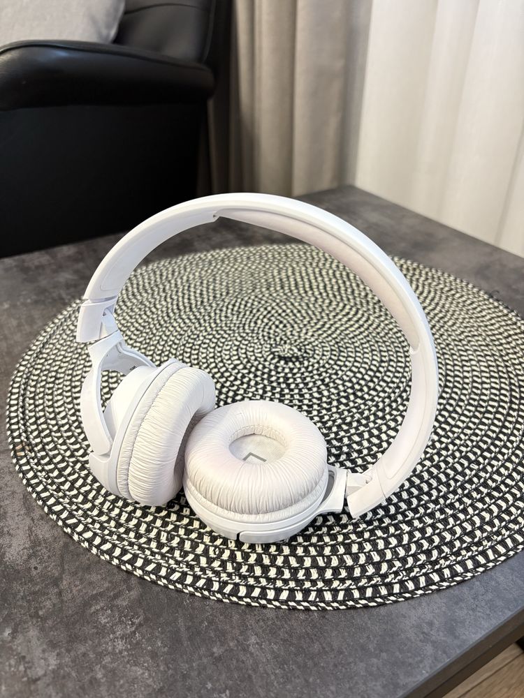 Nauszne słuchawki JBL Tune 510BT Białe