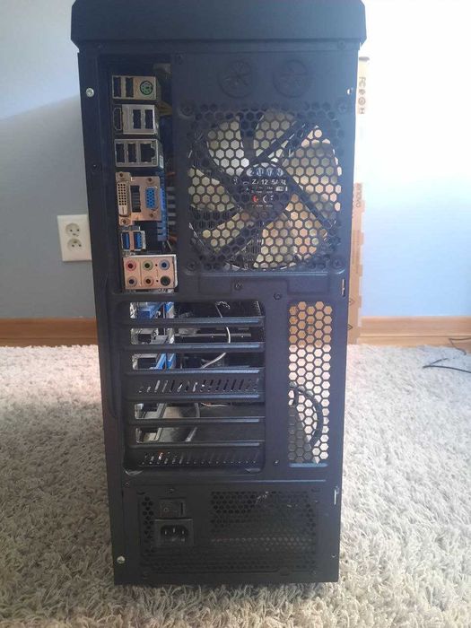Komputer stacjonarny z Intel i5-4670k