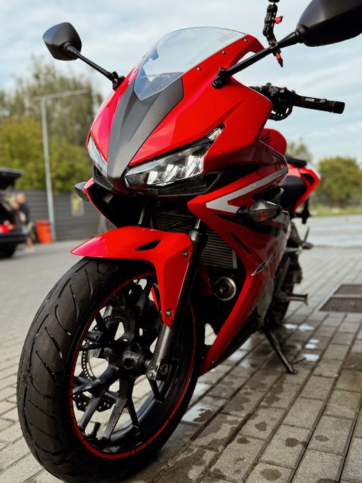 Honda CBR 400R 2018 рік 8000км пробіг