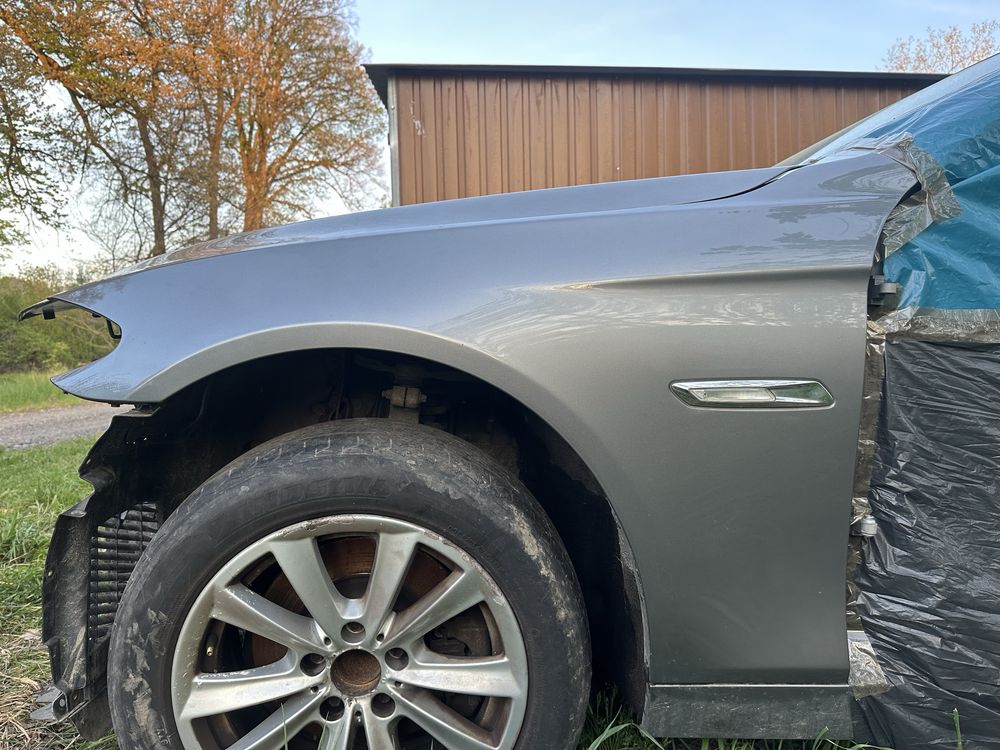 Bmw f10 f11 błotnik lewy przód A52