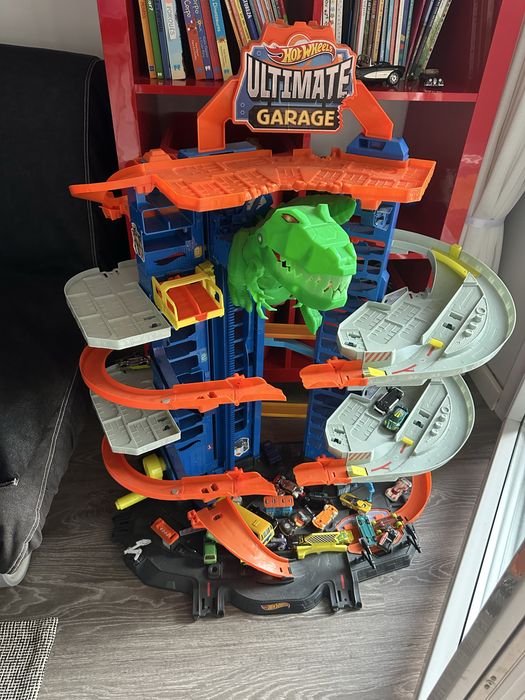 Hot Wheels Ultimate Garage
