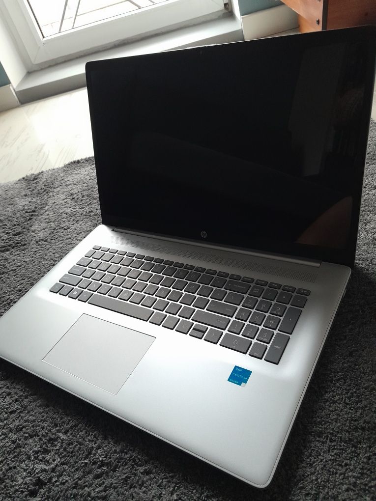 Laptop HP 17-CN0001TG N5030 17.3"