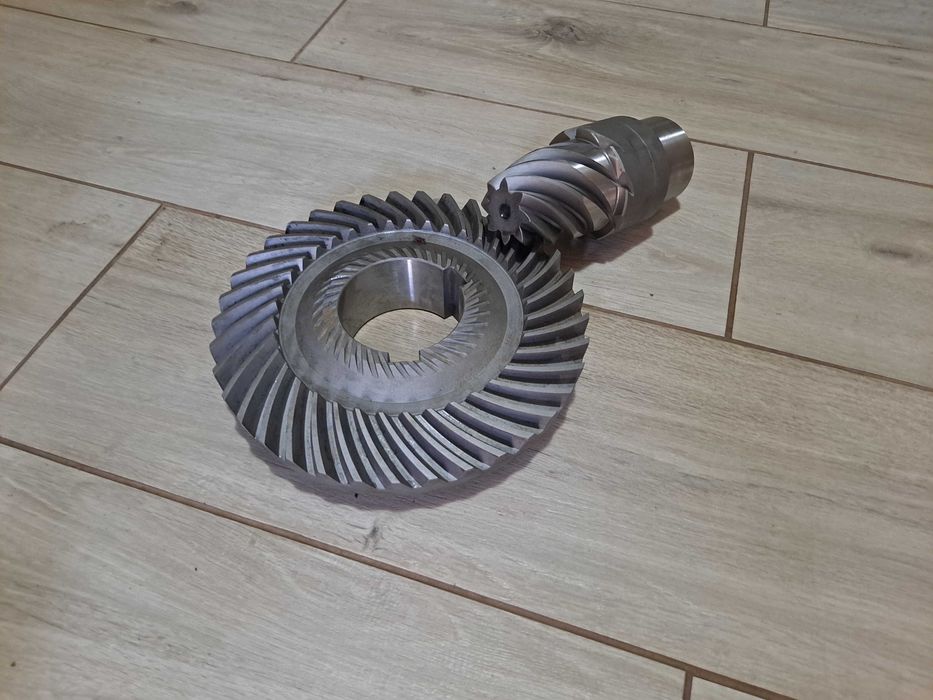 Wieniec zębaty koła zębate przekładnia paszowóz