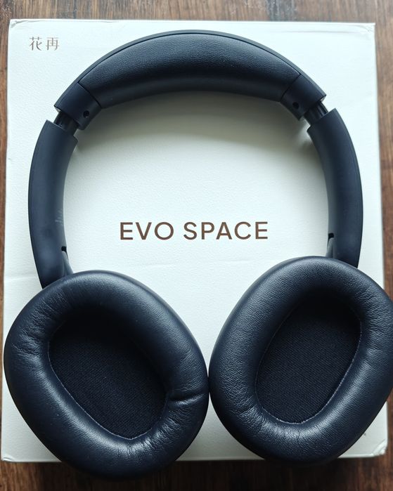 Słuchawki Edifier Space Evo