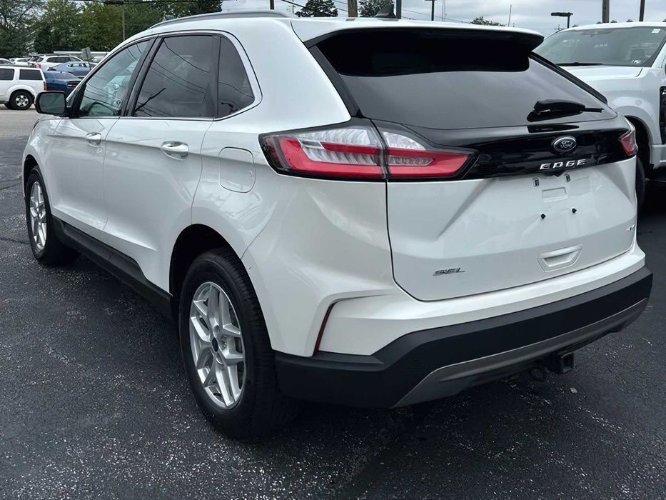 Ford Edge SEL      2022