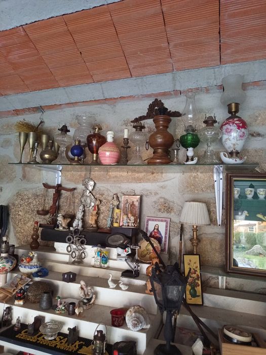 Varios objetos vintage para decoração ou coleção antigos