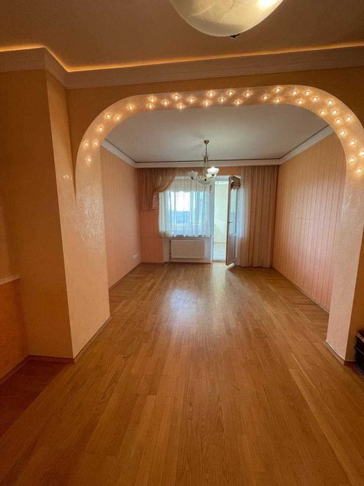 Дворівнева квартира в центрі міста! Можлива розстрочка!