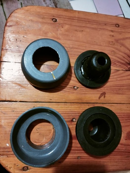 Проставки на передні стойки гольф 4