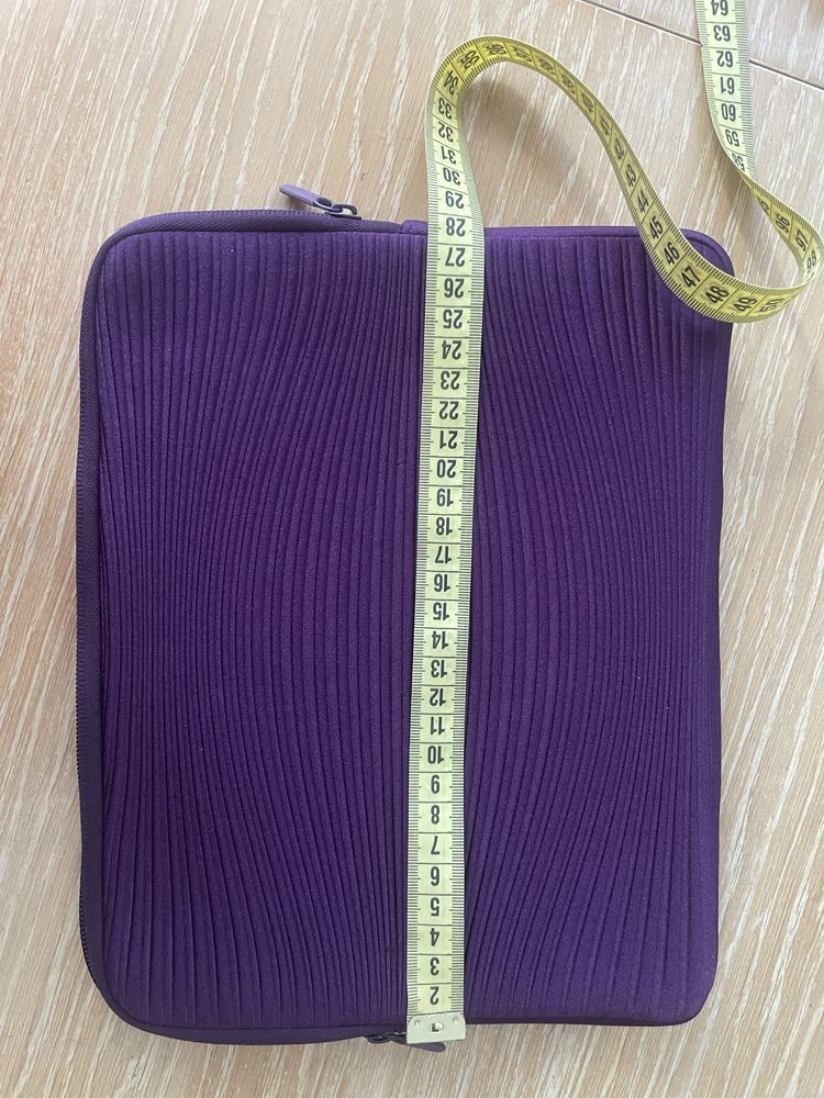Etui do     tabletu