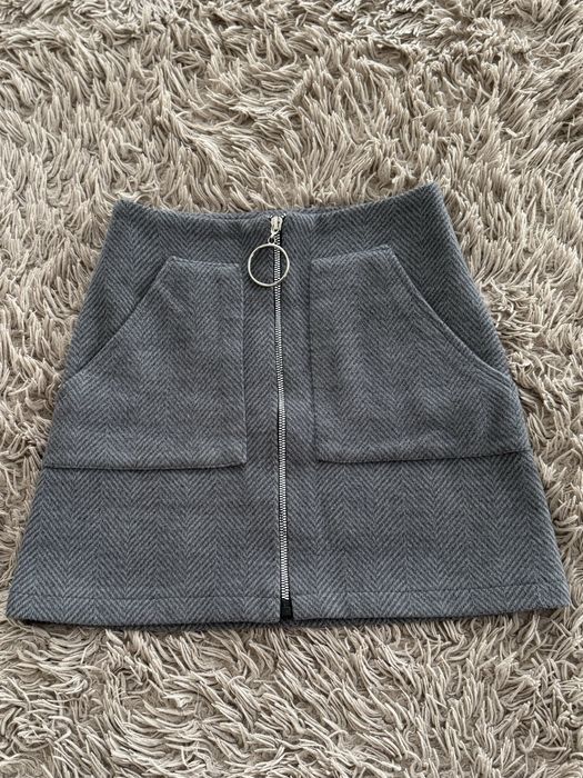 Спідниця міні сірого кольору