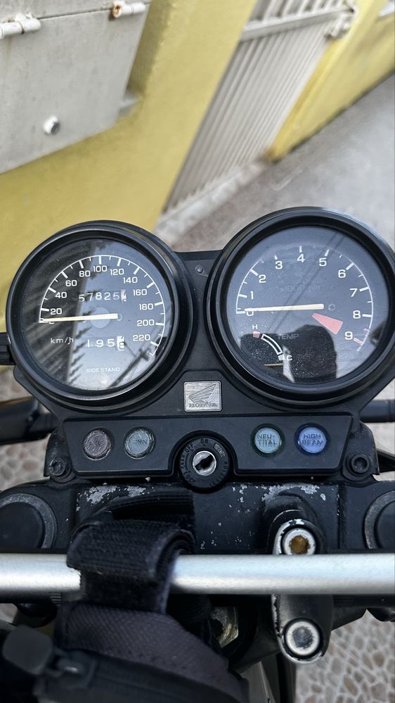 Honda NTV 650 Naked