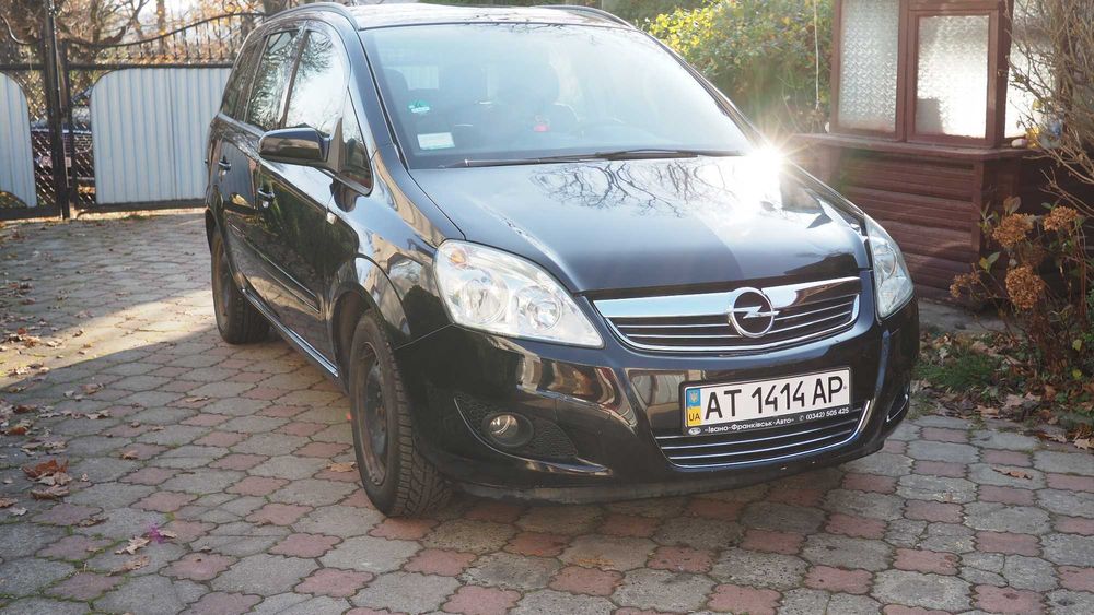 Opel Zafira B FL