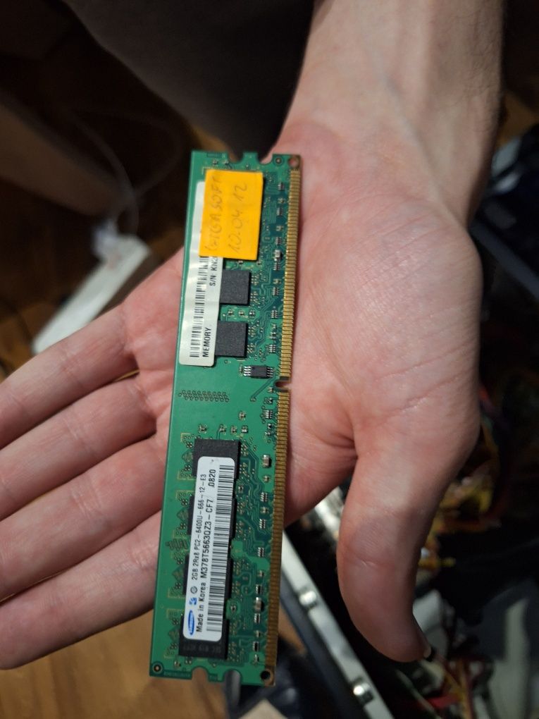 Skrzynia komputera PC na części