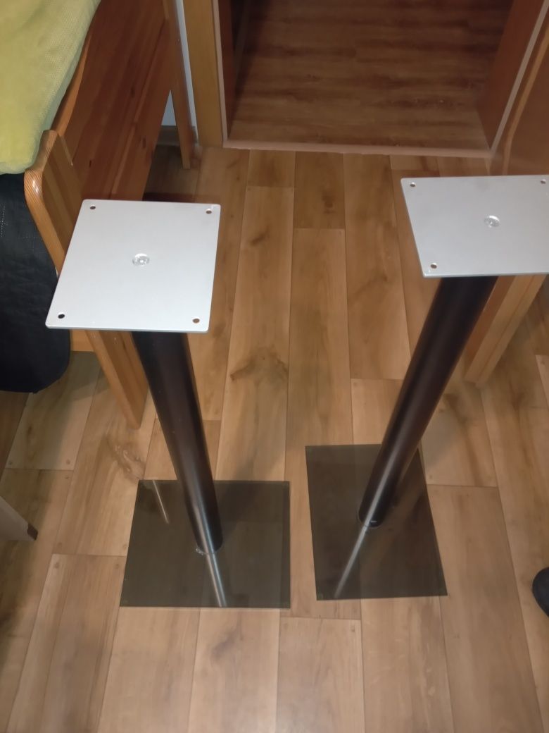 Standy kolumny podstawki