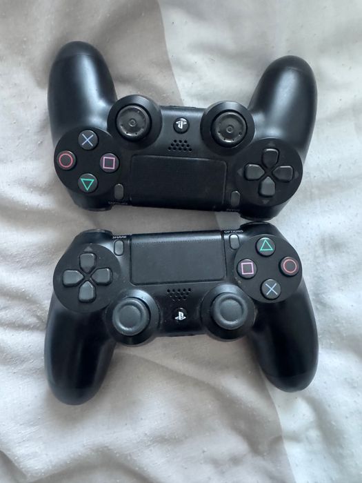 Play Station 4 Pro 1 TB