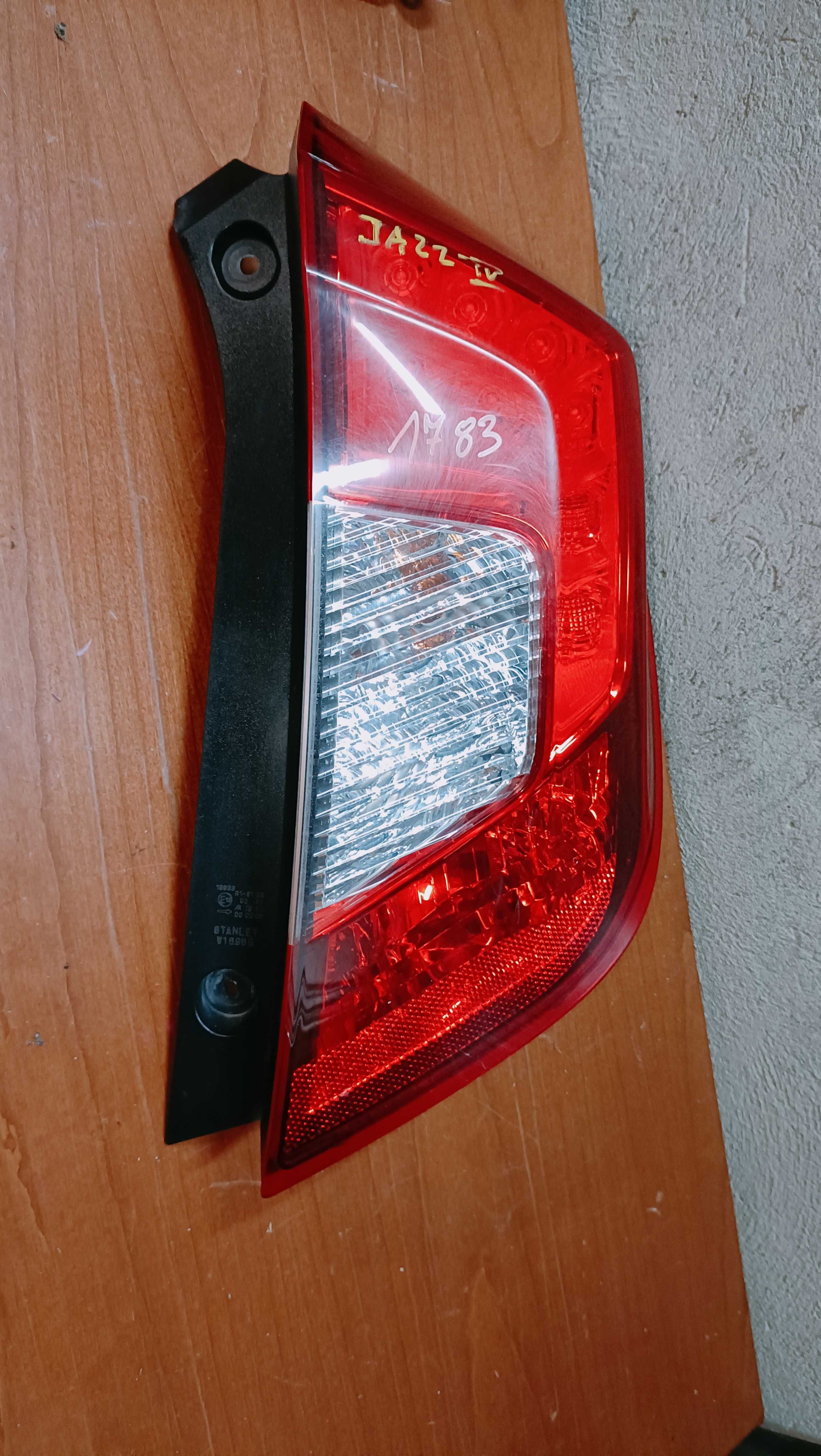 Honda Jazz IV Lampa tył prawa