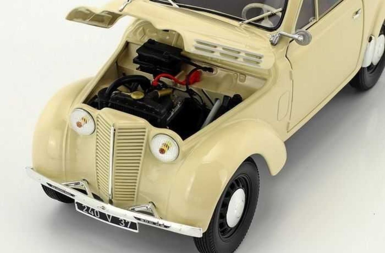 1/18 Масштабна модель RENAULT 1951р NOREV