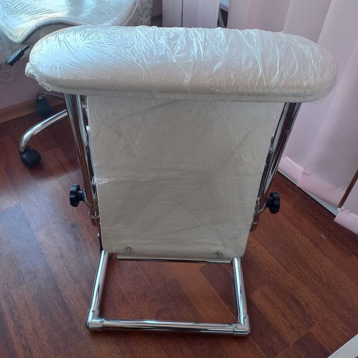 Підставка для пединюра