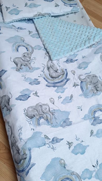 Kocyk z poduszką do łóżeczka przedszkola żłobka słonie