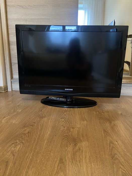 Продаю телевізор Samsung в дуже хорошому стані. Тільки самовивіз