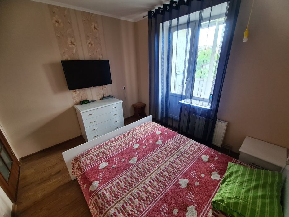 Продаю 2 комнатную квартиру  73 кв.м Северная звезда.