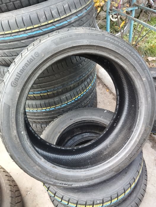 Одна шина Continental 245/40/18