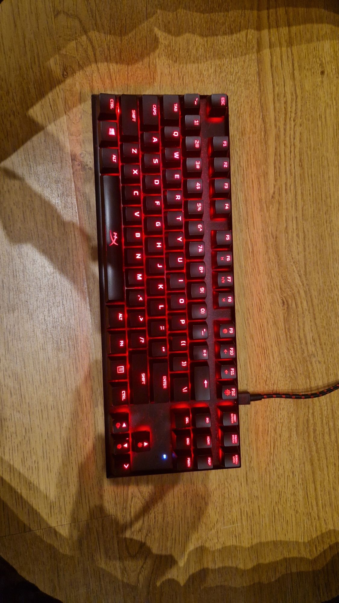 teclado hyperx alloy fps pro