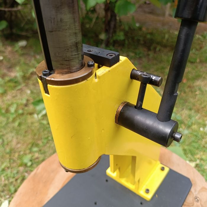 Prasa montażowa warsztatowa do garażu precyzyjna