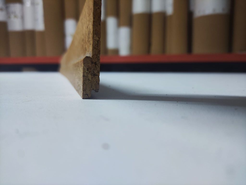 Rodapé de CORTICA (915x70x10mm (FÁBRICA)