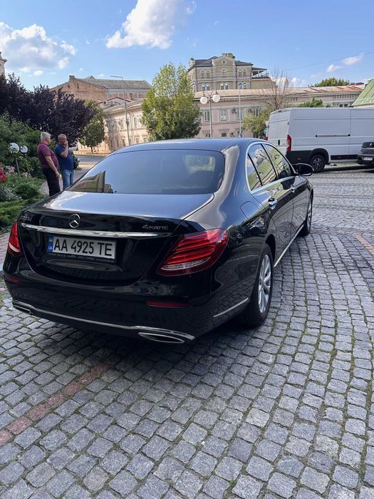 mercedes BENZ E 220 D