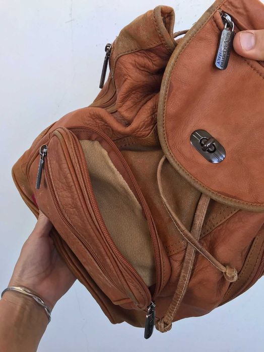 Сумка-рюкзак Valentini из  кожи, цвет МЕДОВЫЙ, производство Италия