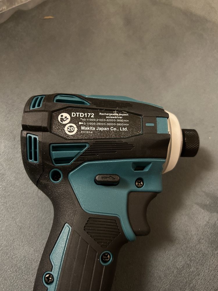 APARAFUSADORA DE IMPACTO 18V BL MAKITA DTD172