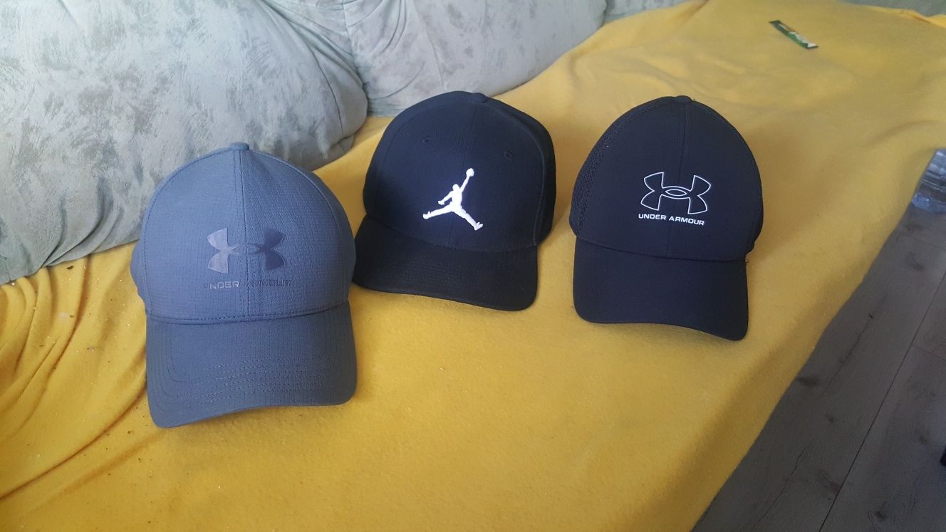 Летние кепки Under Armour