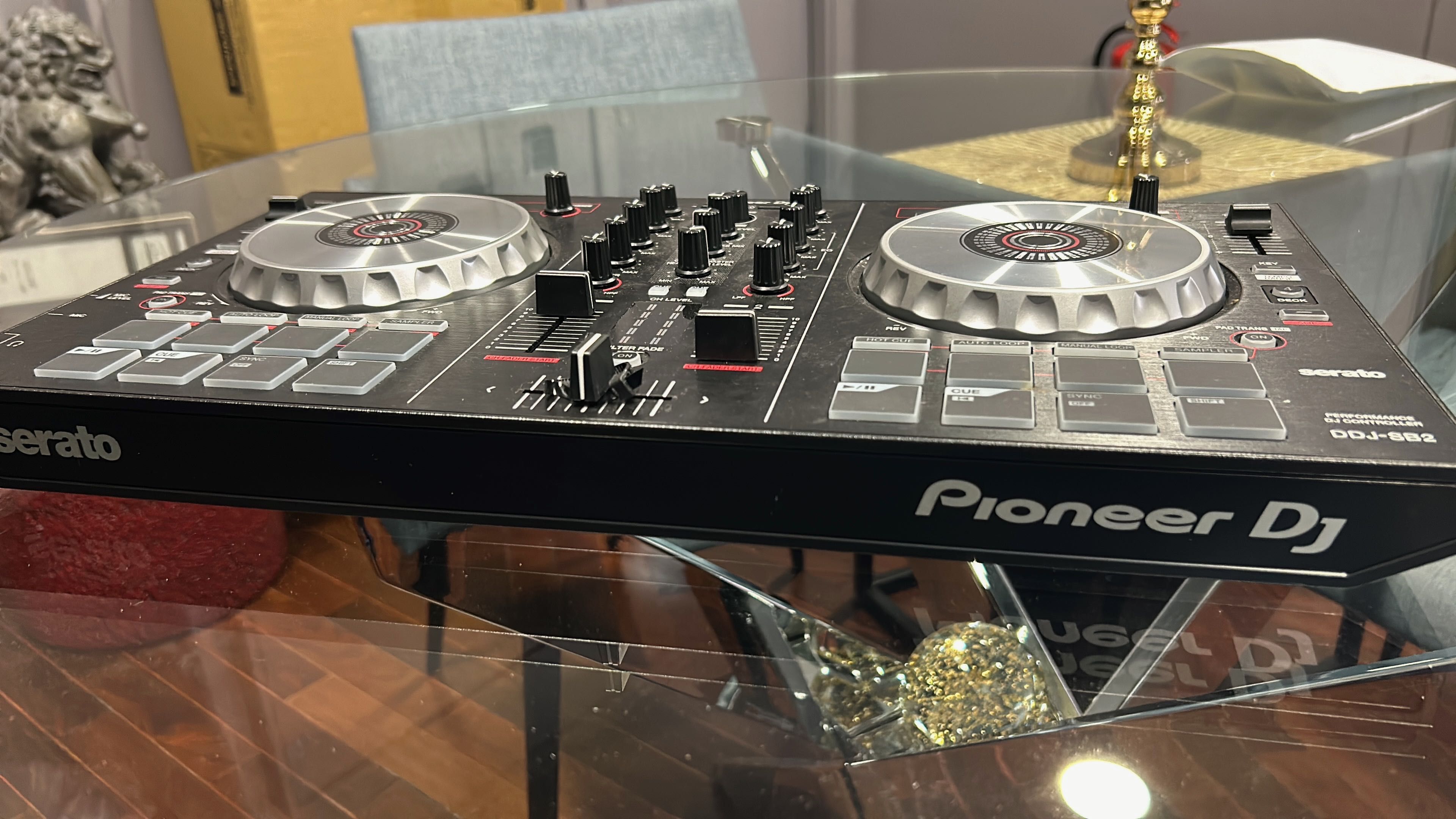 PIONNER DJ DDJ-SB2 - consola DJ em bom estado