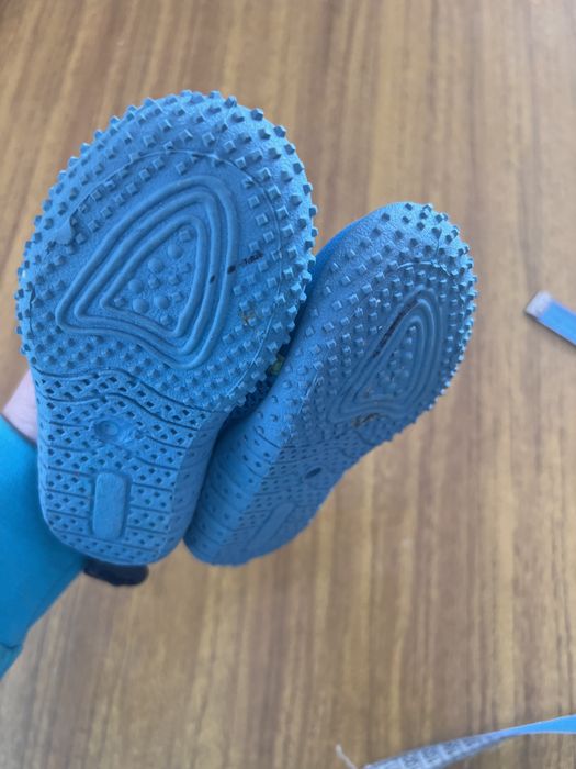 Аквашузи дитячі