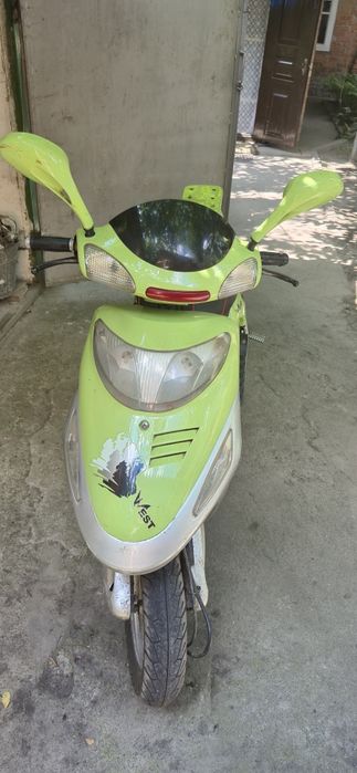Скутер JBW50qt-3d
