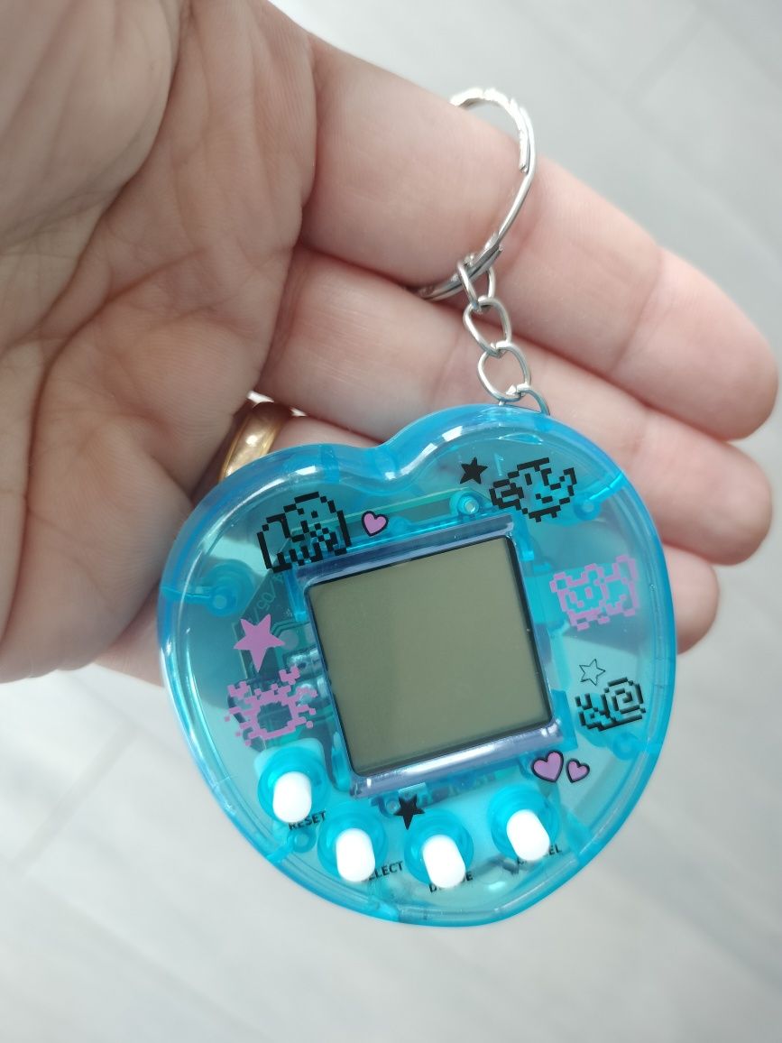 Vende-se Tamagotchi novo nunca usado azul