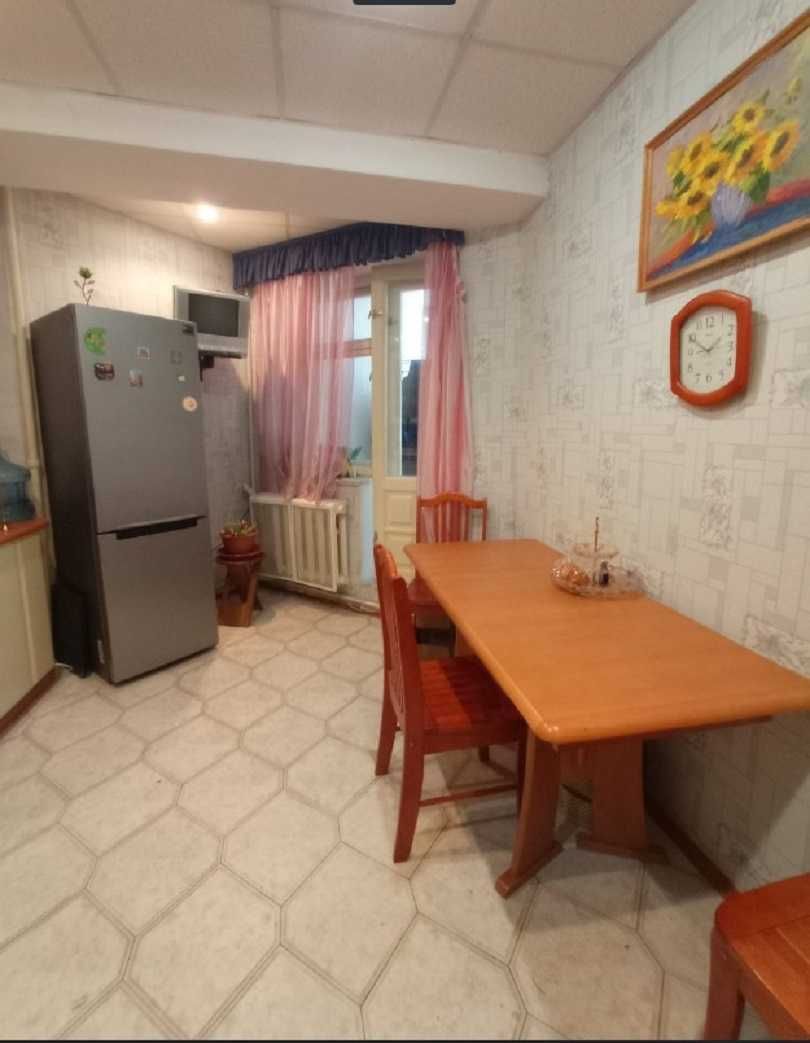 Простора 3к вул. Олександра Кошиця, 7а метро - Позняки, Харківська