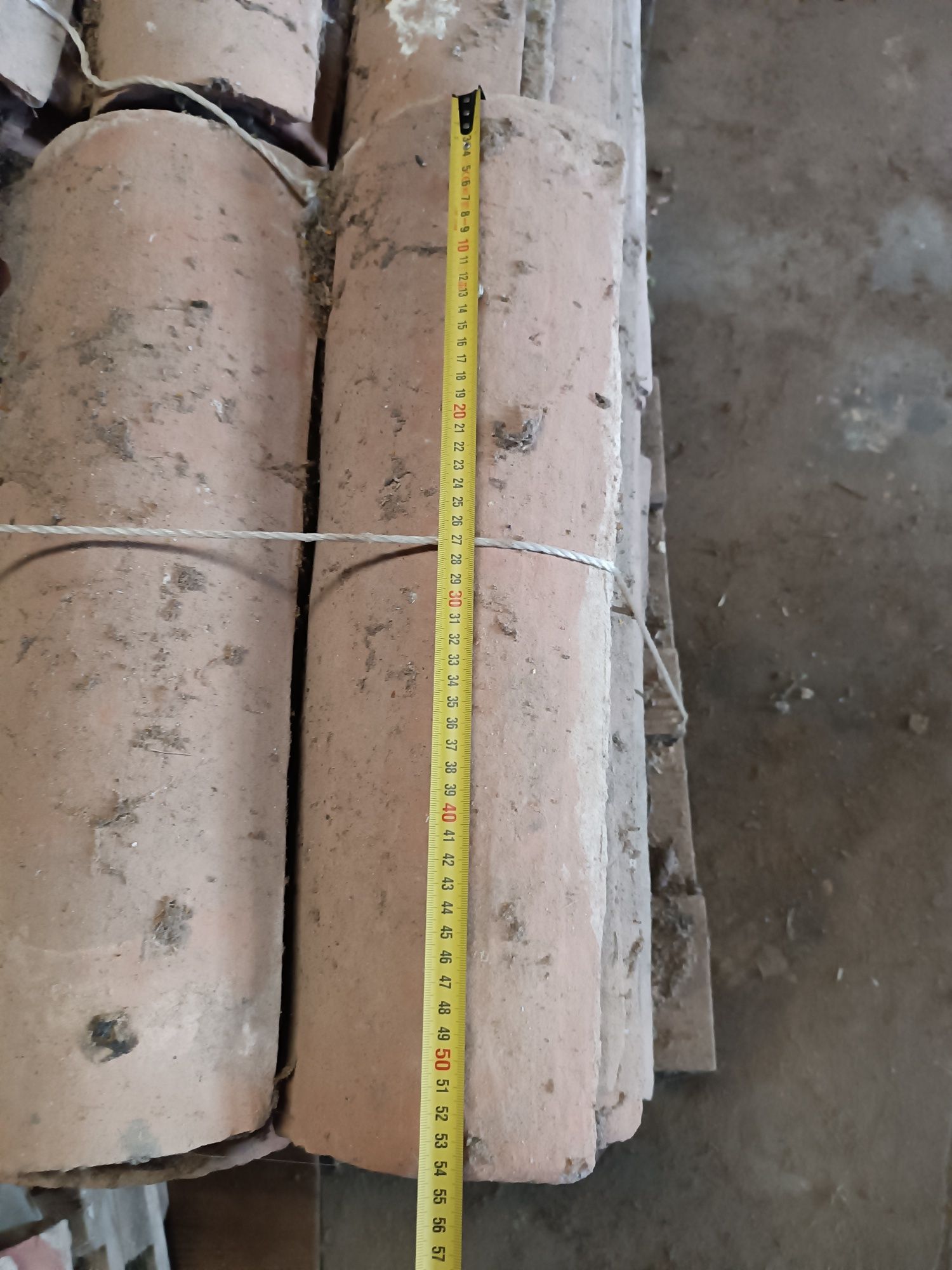 Telhas de barro, antigas, chamadas telha canudo
