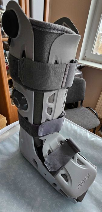 Długa orteza stopowo-goleniowa AirCast , rozm. L