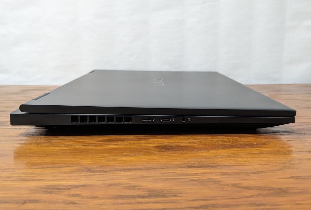HP Omen 16 i7-13700hx rtx4070 16ram 1TB 240hz