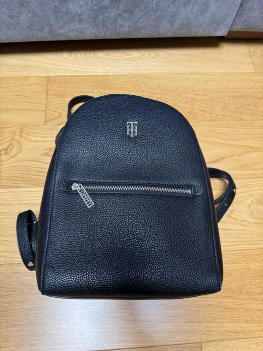 Plecak damski TOMMY HILFIGER skórzany