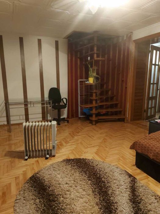 4-кімнатна квартира. Можна по сертифікату