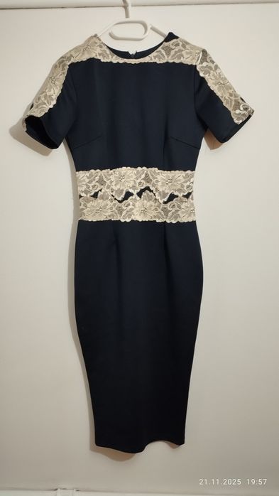 Sukienka elegancka ołówkowa z koronką dopasowana