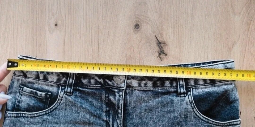 Krótkie spodenki szorty jeansowe 158