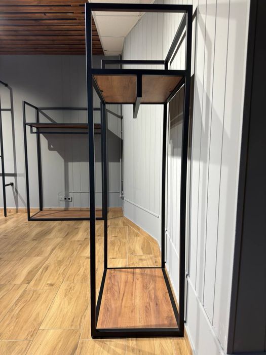 Стійка,вішалка для одягу