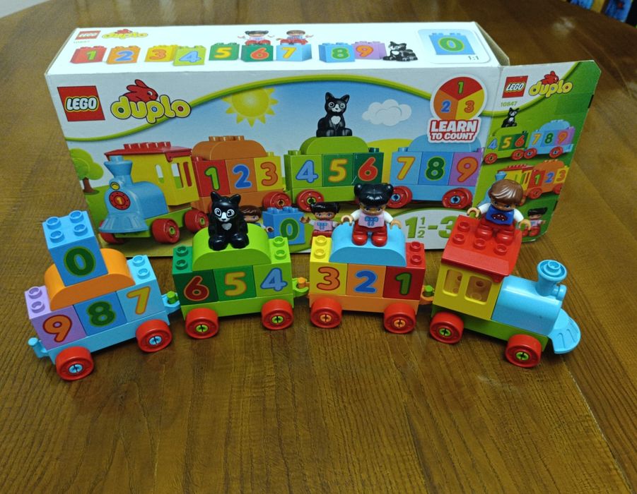 Конструктор LEGO DUPLO «Потяг із цифрами – вчимося рахувати»

Конструк