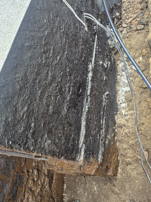 Hydroizolacja budynków ocieplanie fundamentow izolacje budynków